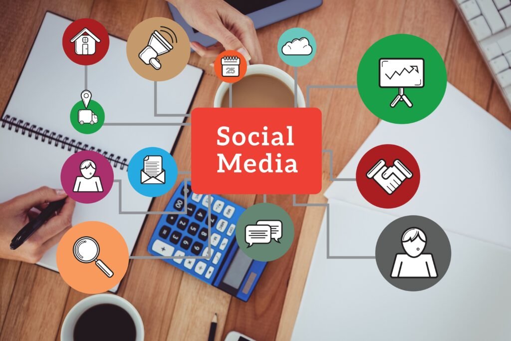 structure-social-media-with-colored-icons(1)